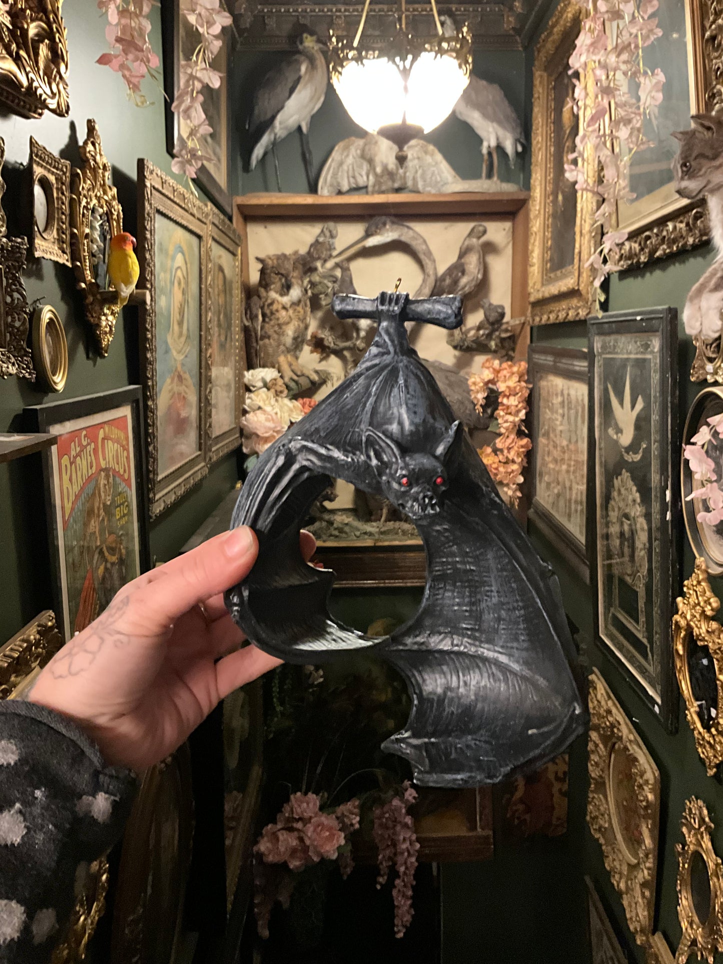 Bat candle holder