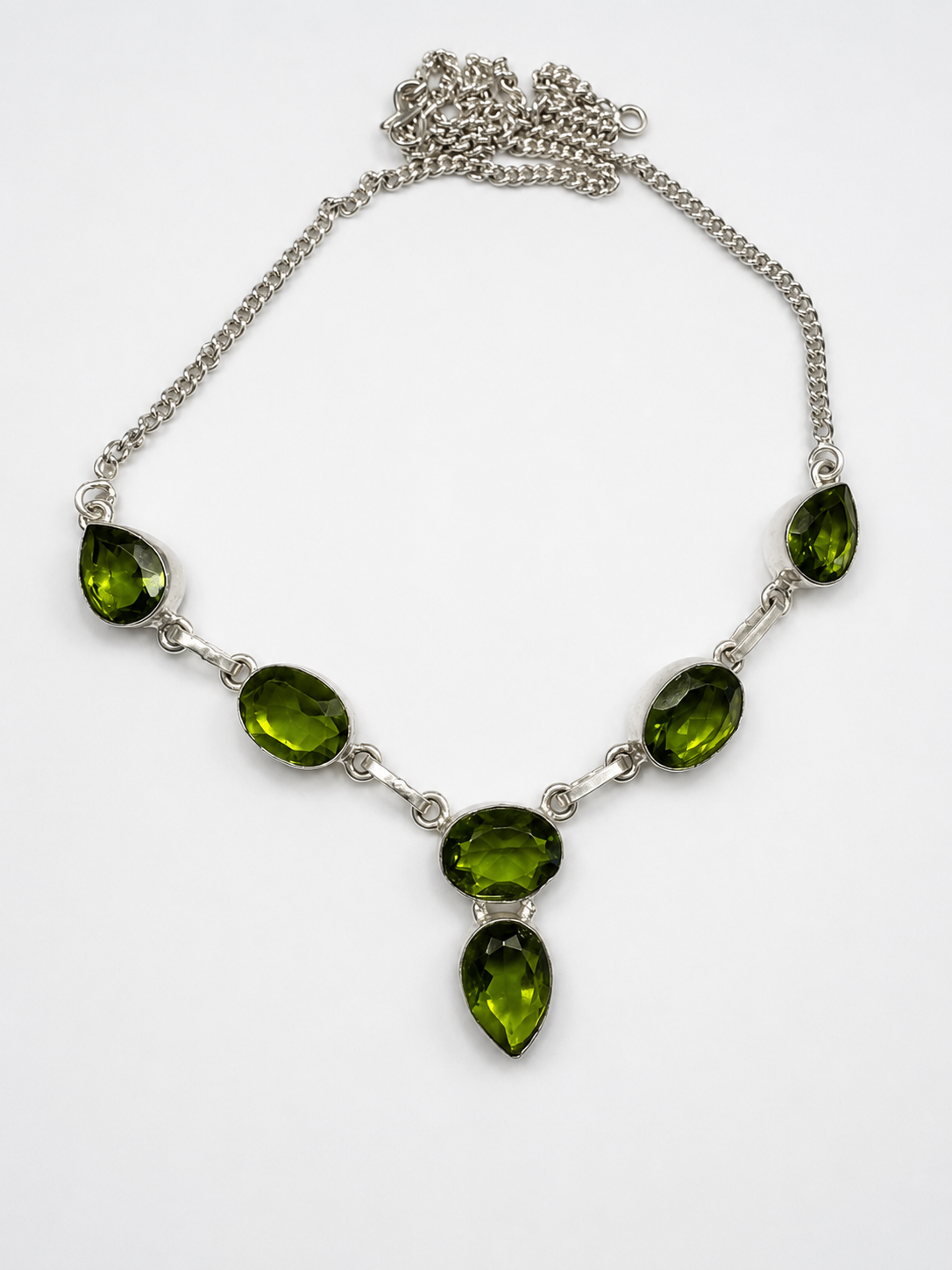 Indian péridot necklace