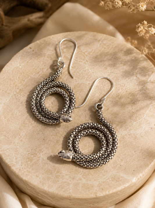 Snake earring/ White Brass
