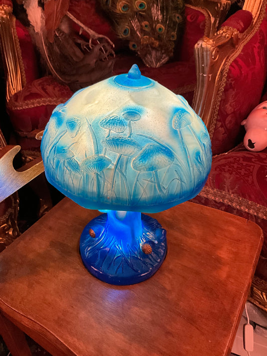 Mushroom lamp