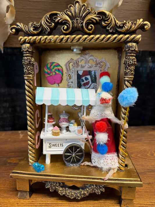 Jones wayne Gacy aka pogo the clown taxidermy mouse