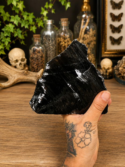 Volcanic Glass / obsidian