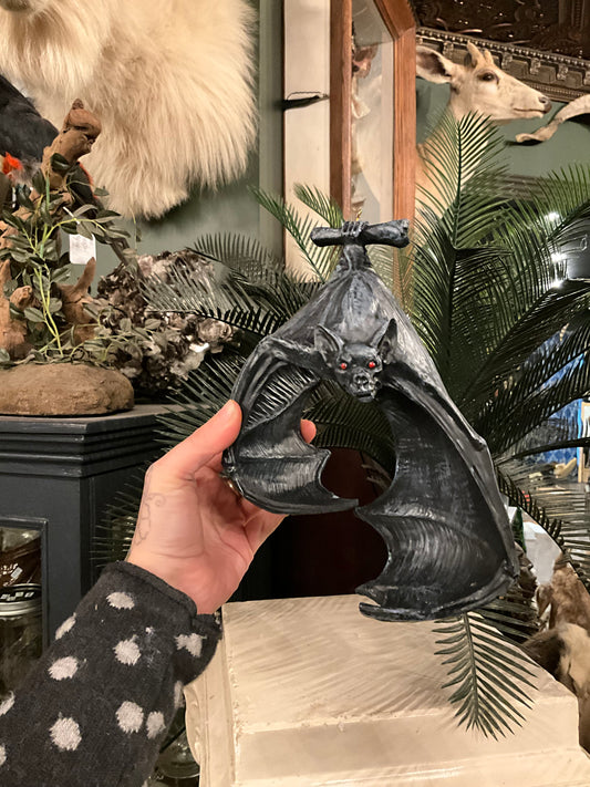 Bat candle holder