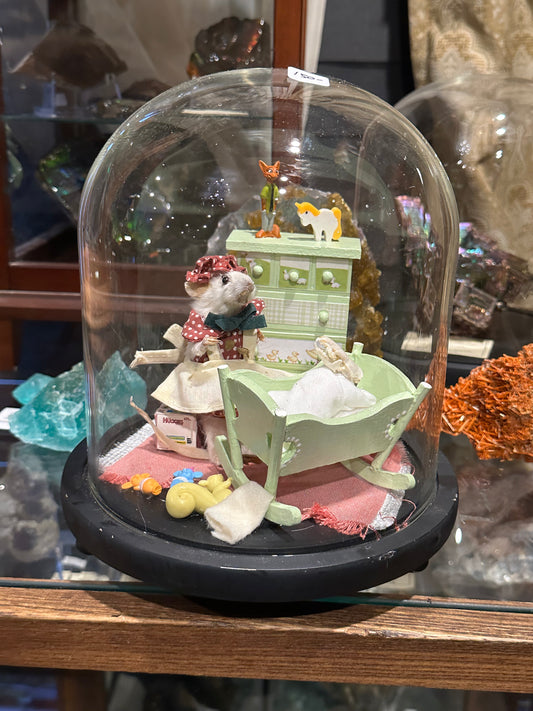 Baby-sitter mouse display