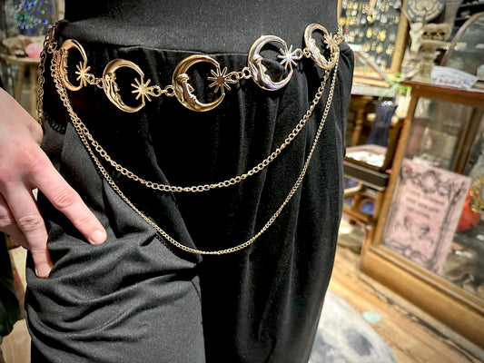 Moon jewel belt