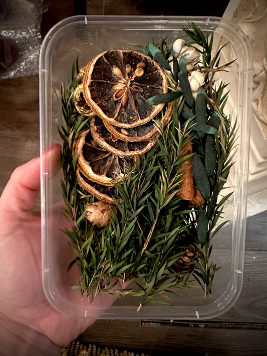 Dried herbs pack