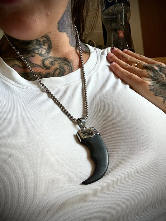 Polar claw necklace stainless steel