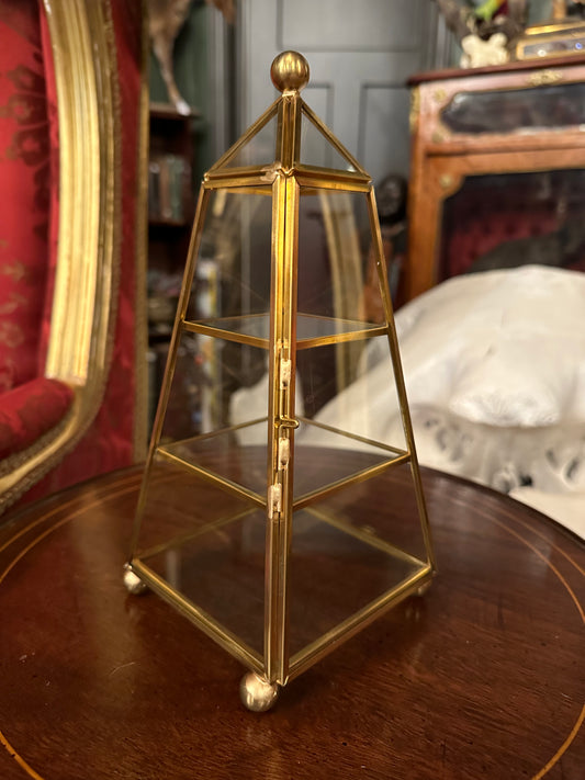Pyramid display glass case