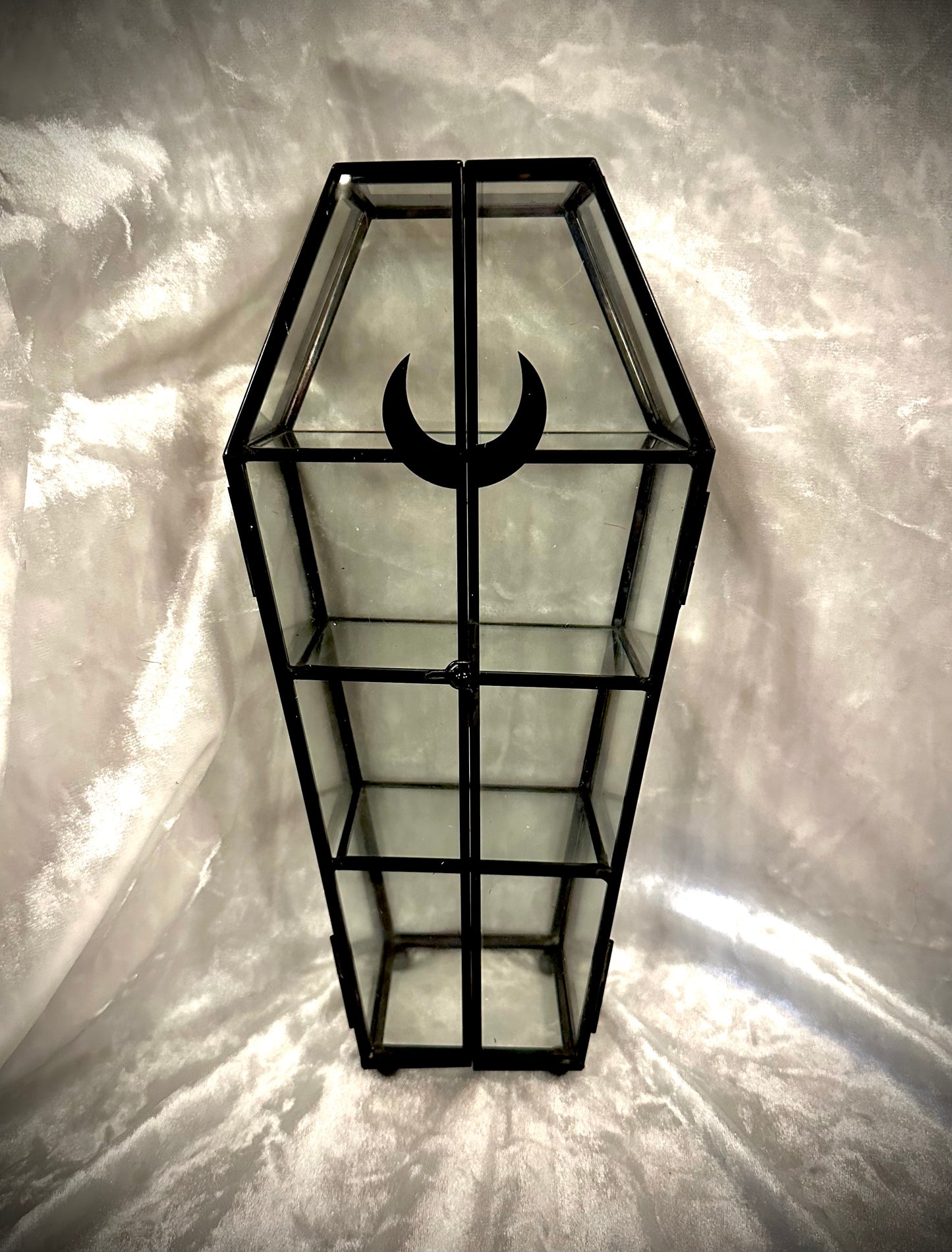Coffin glass shelf