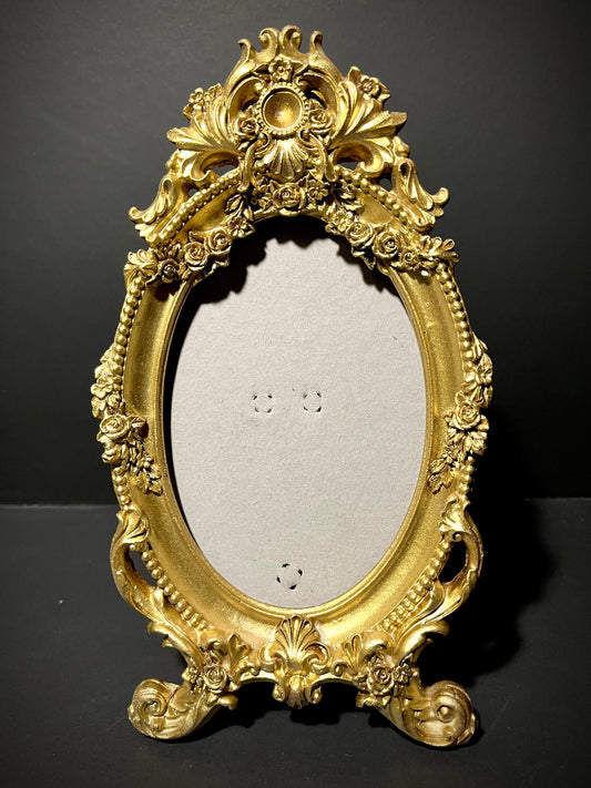 Oval 5x7 photo frame