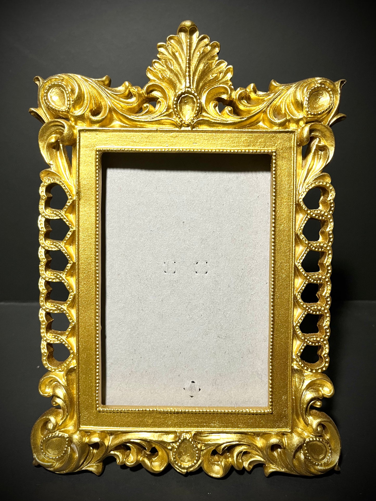 Standard heart & antique frame